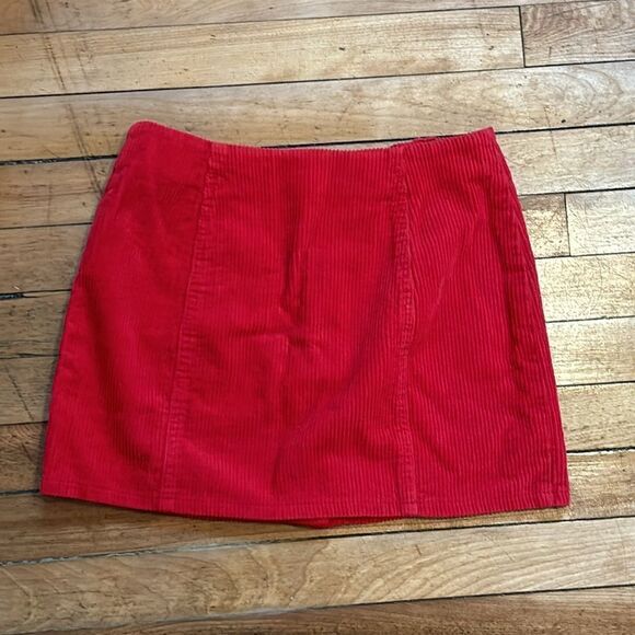 Forever 21 Women’s Red Corduroy Mini Skirt With Front Buttons Size Small - Picture 6 of 6